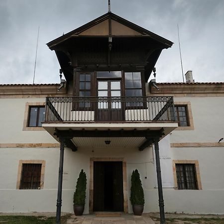 Casa Rural Palacio Conde De Aldana Con Piscina Entre Encinares Y Dehesas Terradillos Buitenkant foto