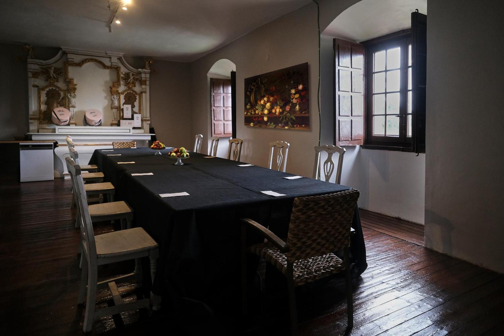 Casa Rural Palacio Conde De Aldana Con Piscina Entre Encinares Y Dehesas Terradillos Buitenkant foto
