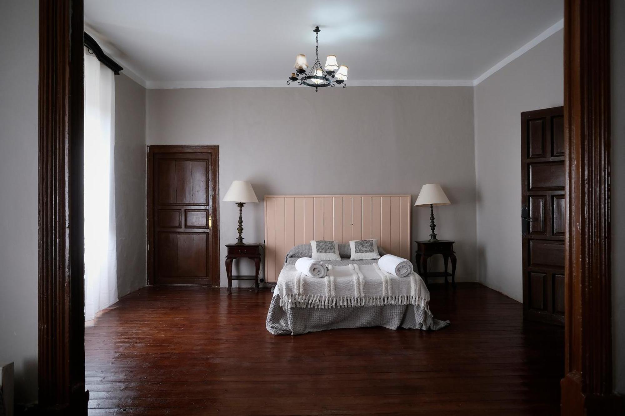Casa Rural Palacio Conde De Aldana Con Piscina Entre Encinares Y Dehesas Terradillos Buitenkant foto