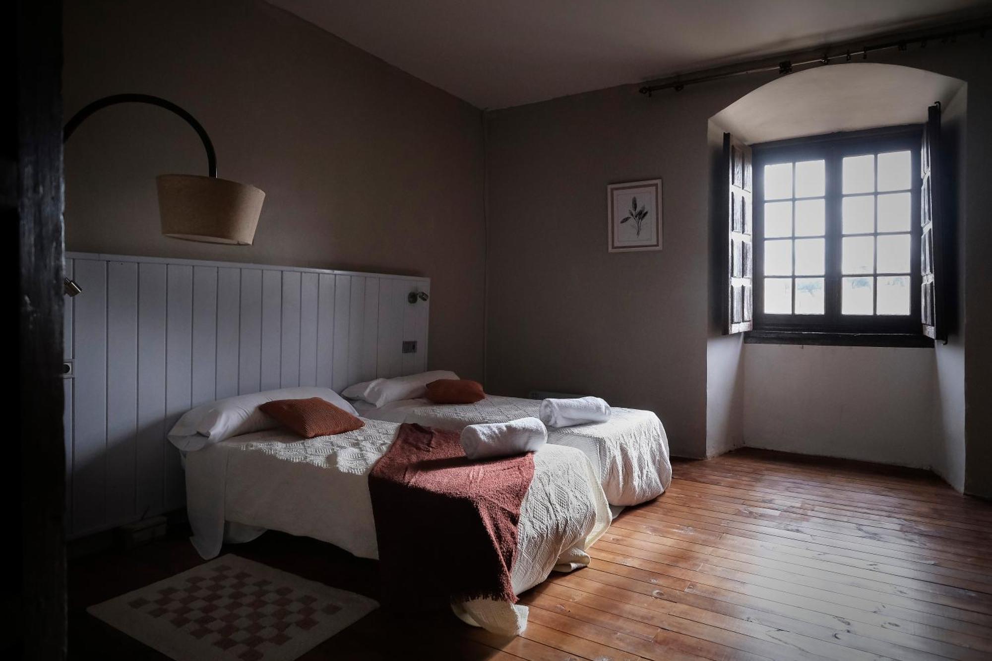 Casa Rural Palacio Conde De Aldana Con Piscina Entre Encinares Y Dehesas Terradillos Buitenkant foto