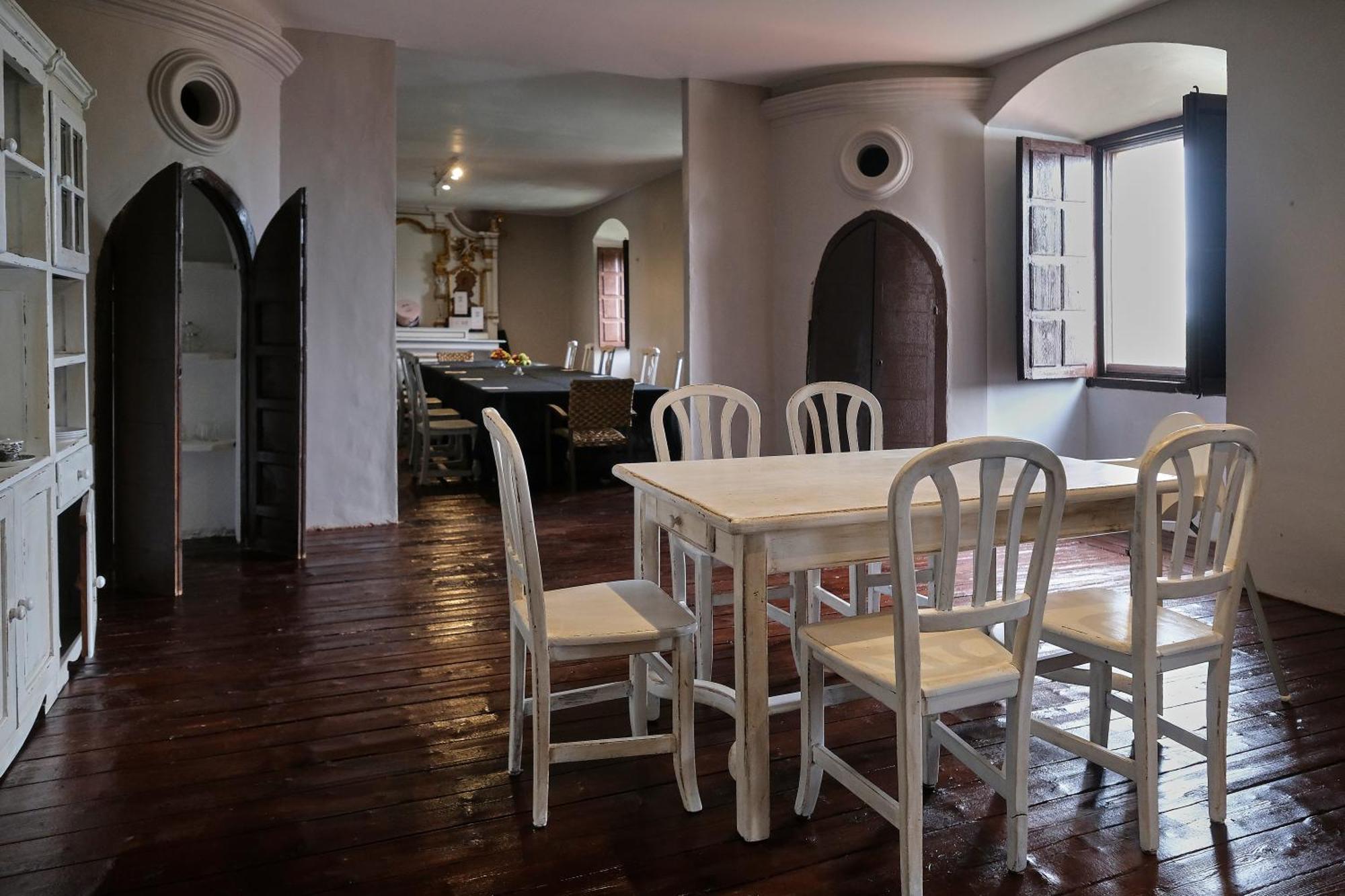 Casa Rural Palacio Conde De Aldana Con Piscina Entre Encinares Y Dehesas Terradillos Buitenkant foto