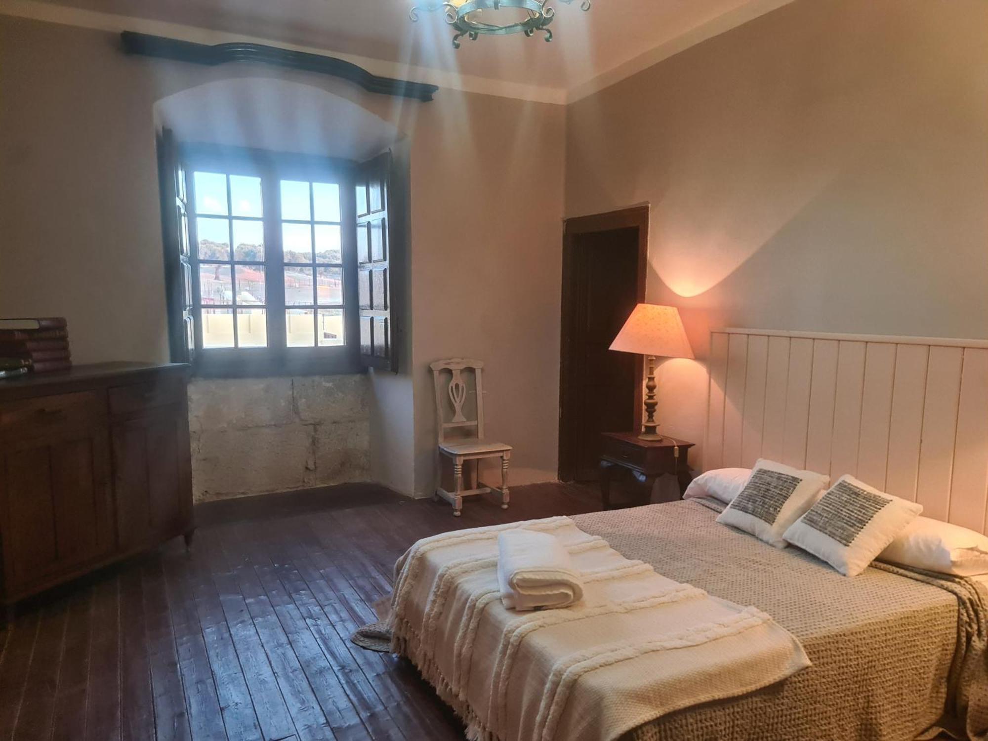 Casa Rural Palacio Conde De Aldana Con Piscina Entre Encinares Y Dehesas Terradillos Buitenkant foto