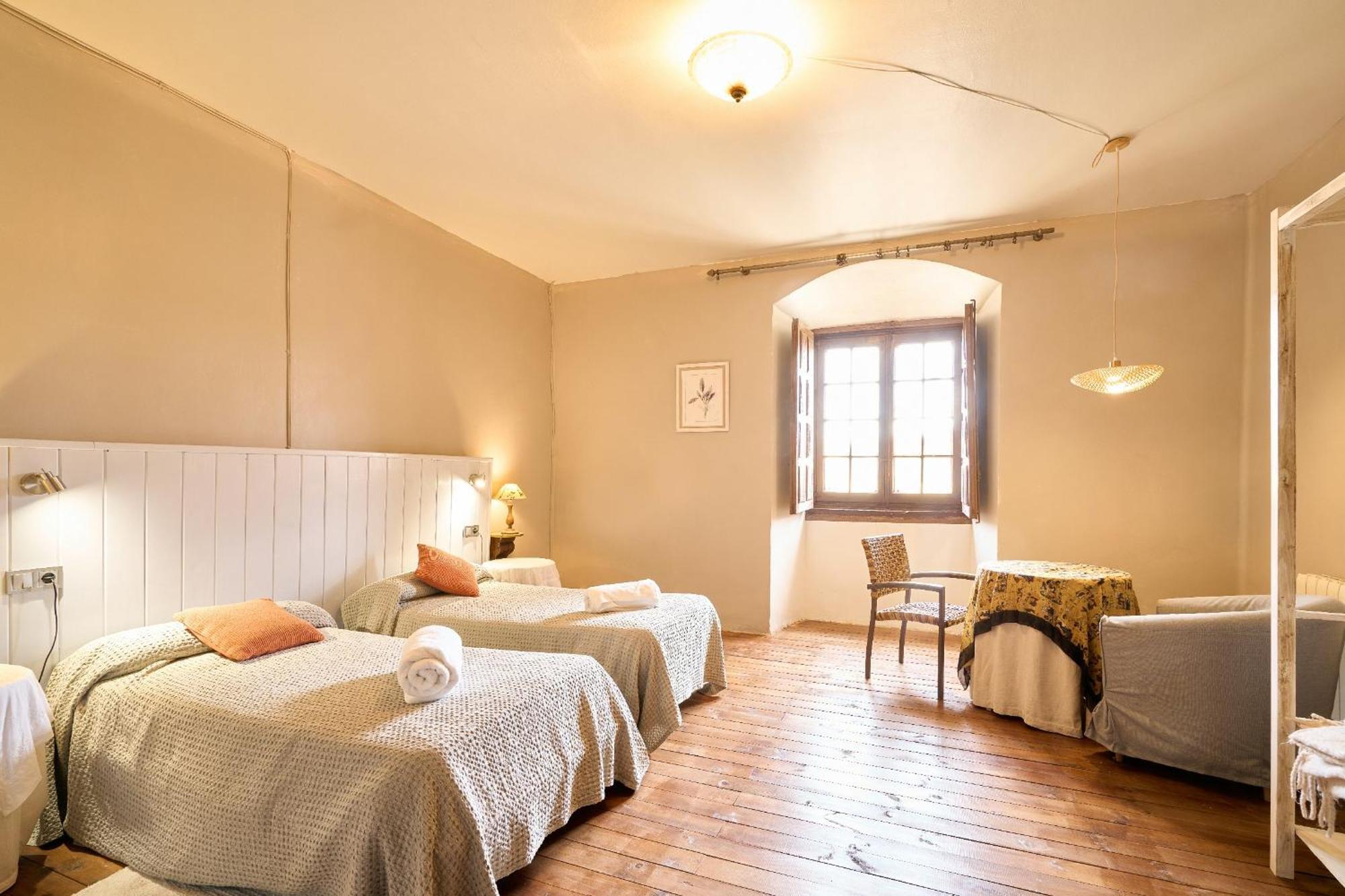 Casa Rural Palacio Conde De Aldana Con Piscina Entre Encinares Y Dehesas Terradillos Buitenkant foto